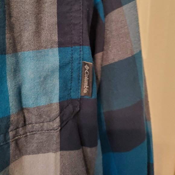 Columbia Sportswear Company Blue Plaid button Down LongSleeve Men's Shirt-Small - Picture 2 of 5